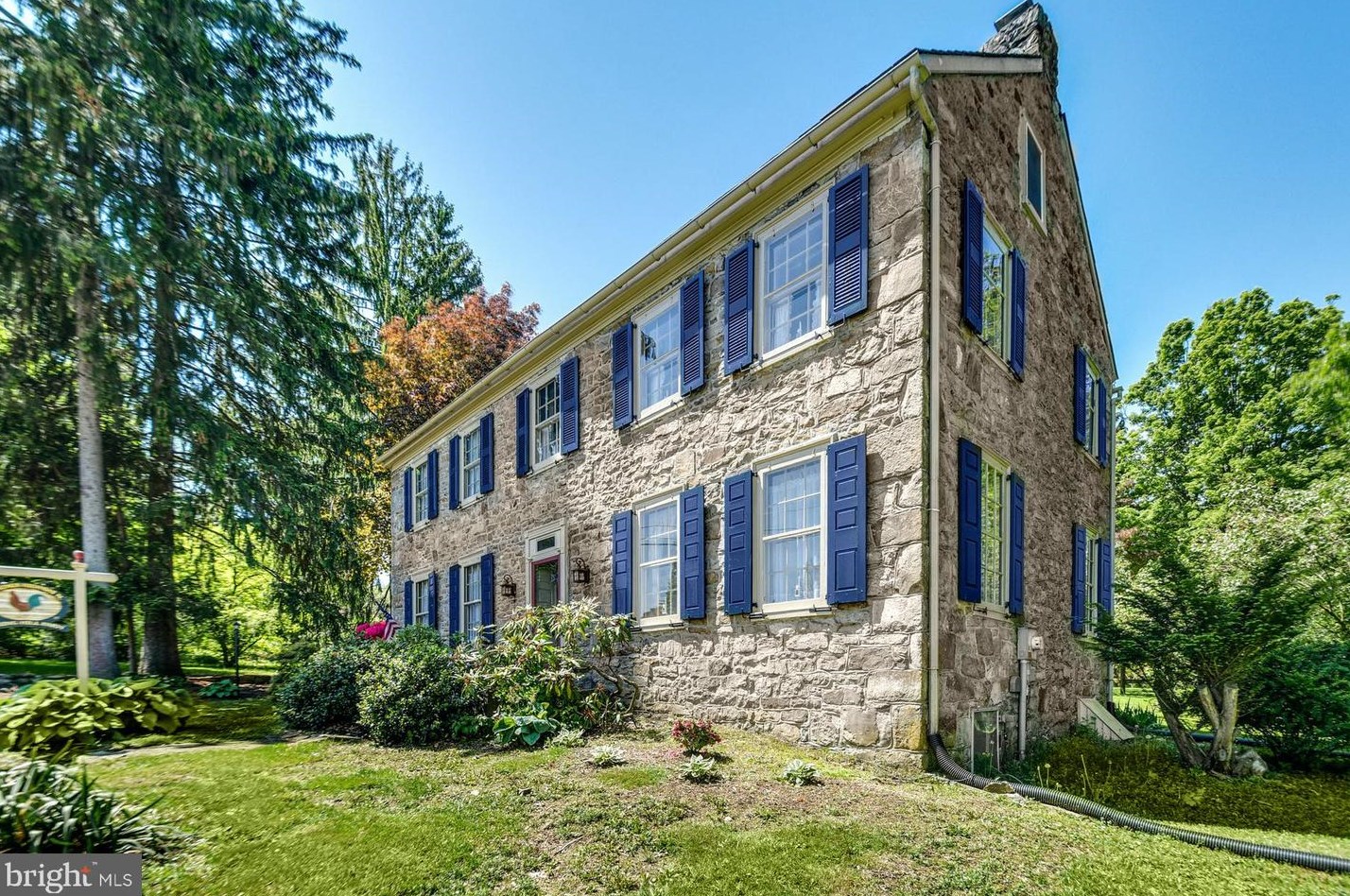 4910 Kings Hwy, Emmaus, PA 18049-5127