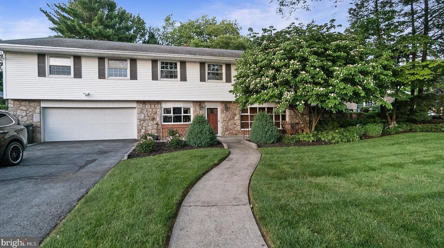 3759 Highland St, Allentown, PA 18104-2655