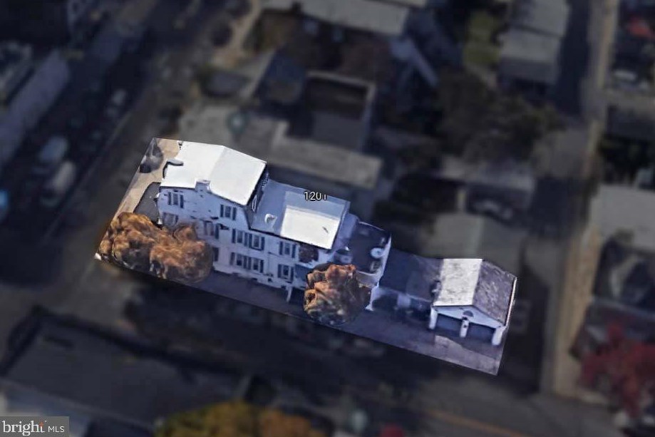 1201 Turner St, Allentown, PA 18102-4582
