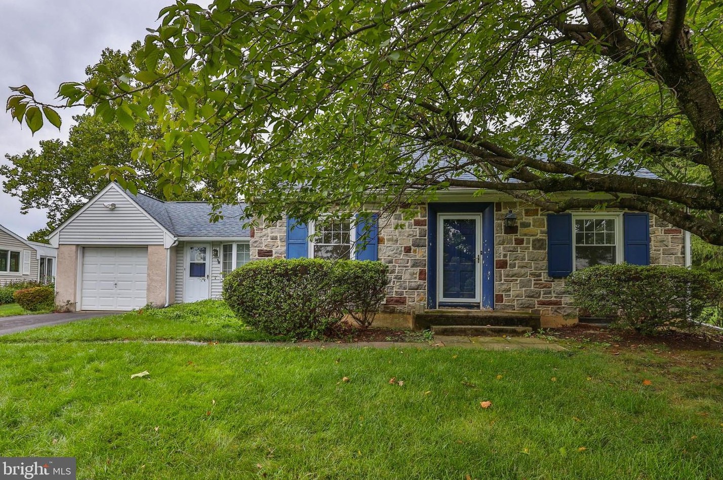 5941 Shepherd Hills Ave, Allentown, PA 18106-9604
