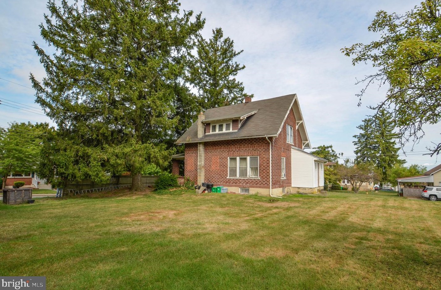 2001 Aubrey St, Allentown, PA 18103-5838