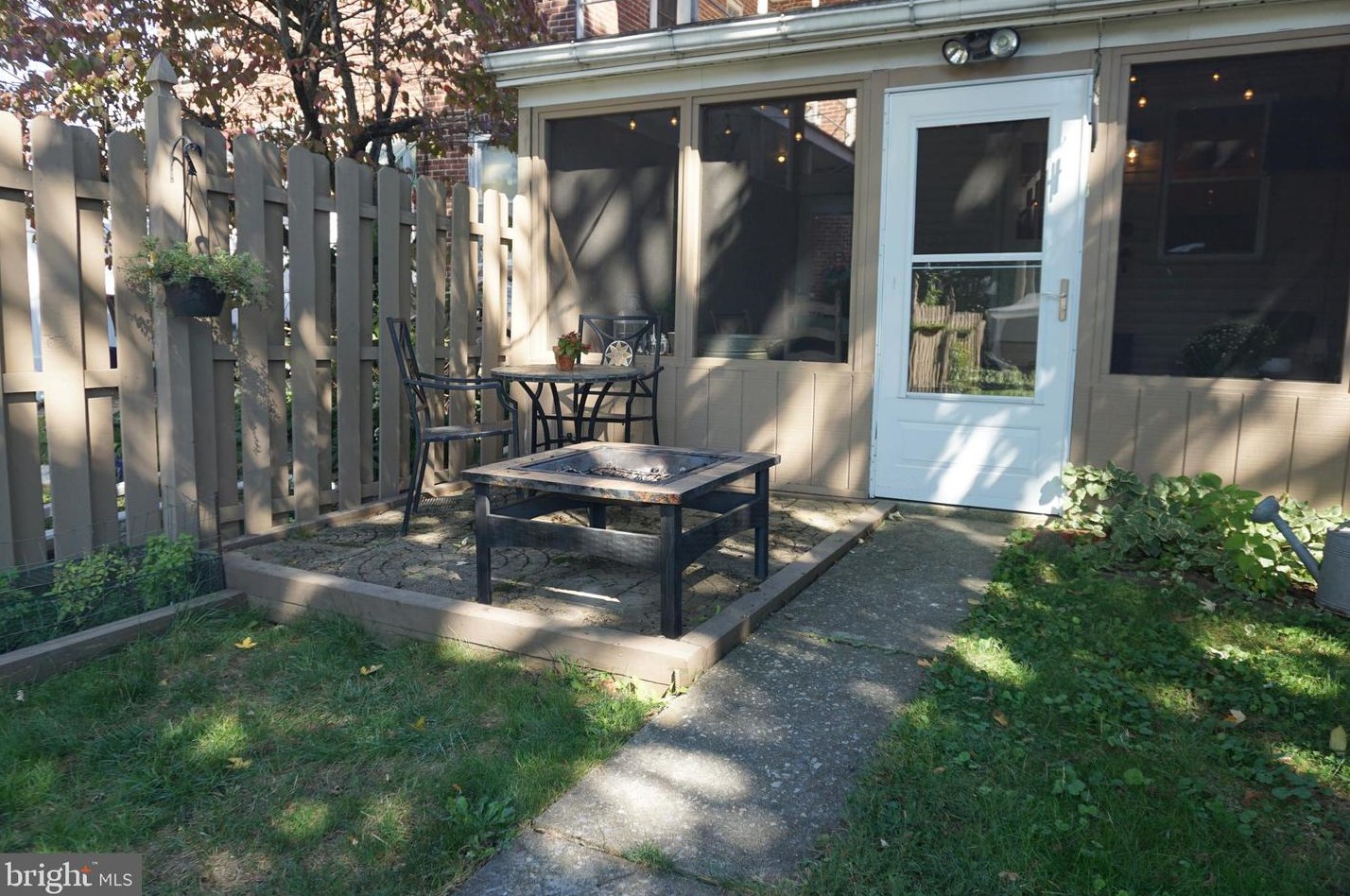 134 4 St, Emmaus PA 18049-2731 exterior