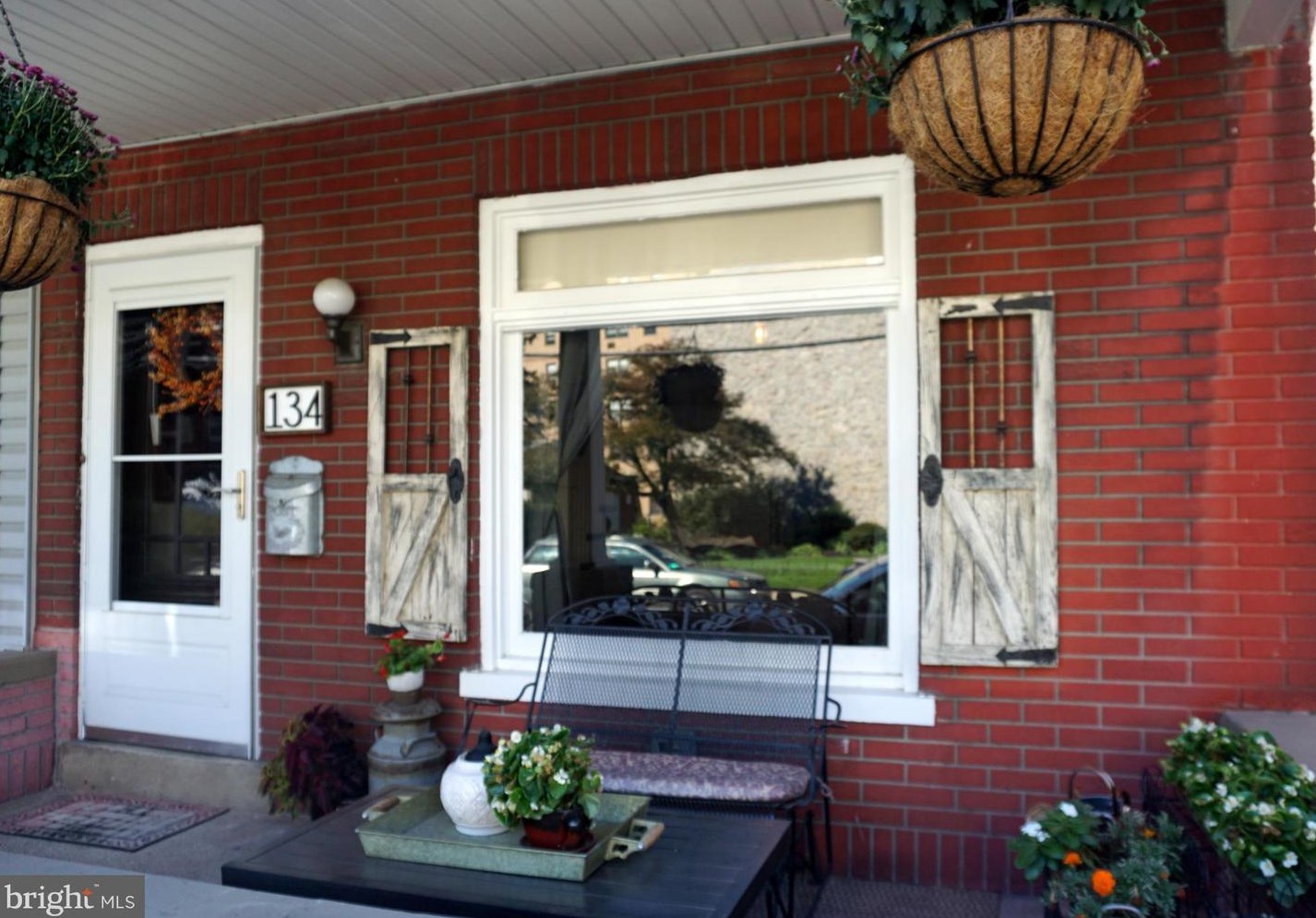 134 4th St, Emmaus, PA 18049-2731