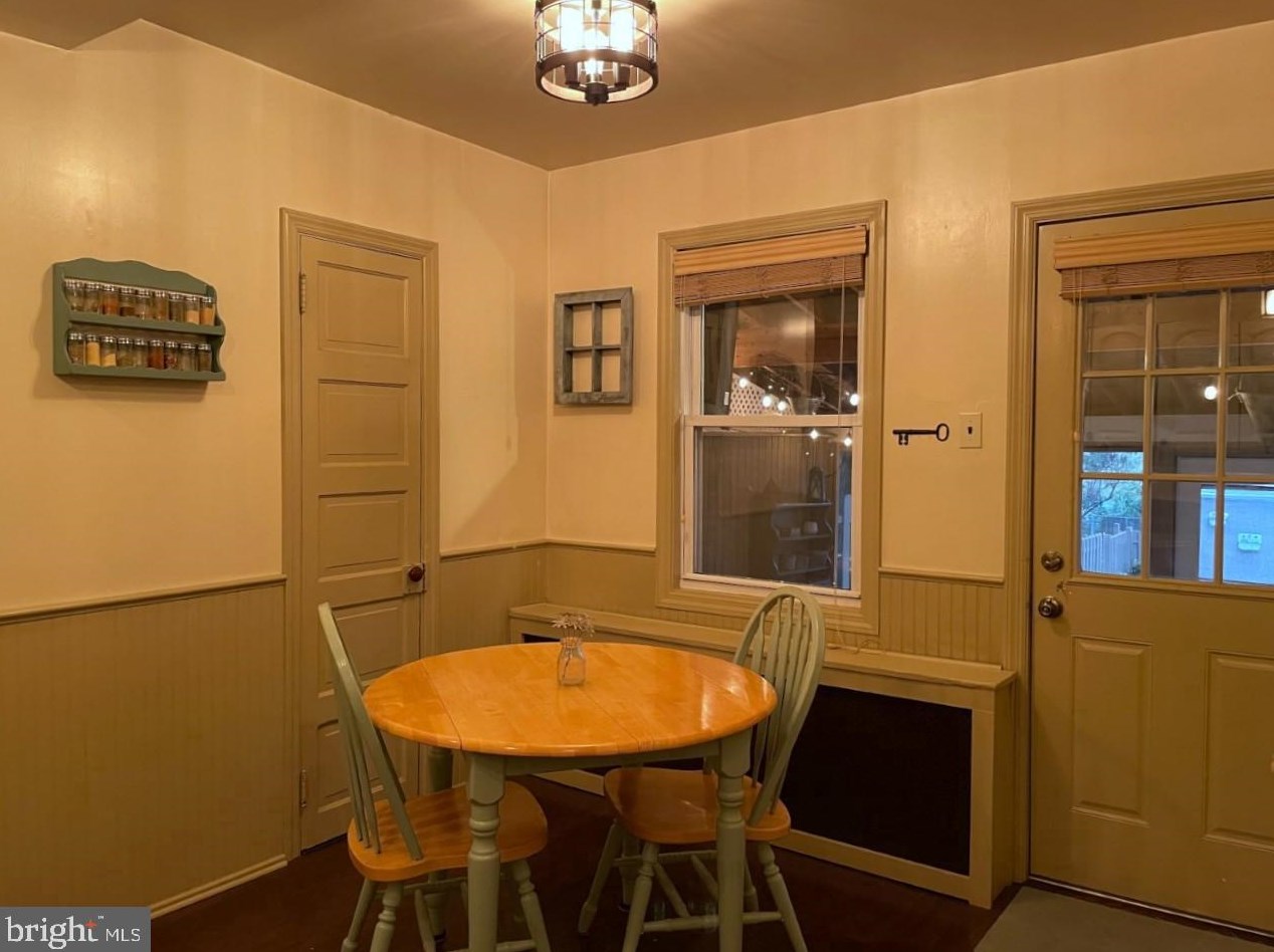 134 4 St, Emmaus PA 18049-2731 exterior