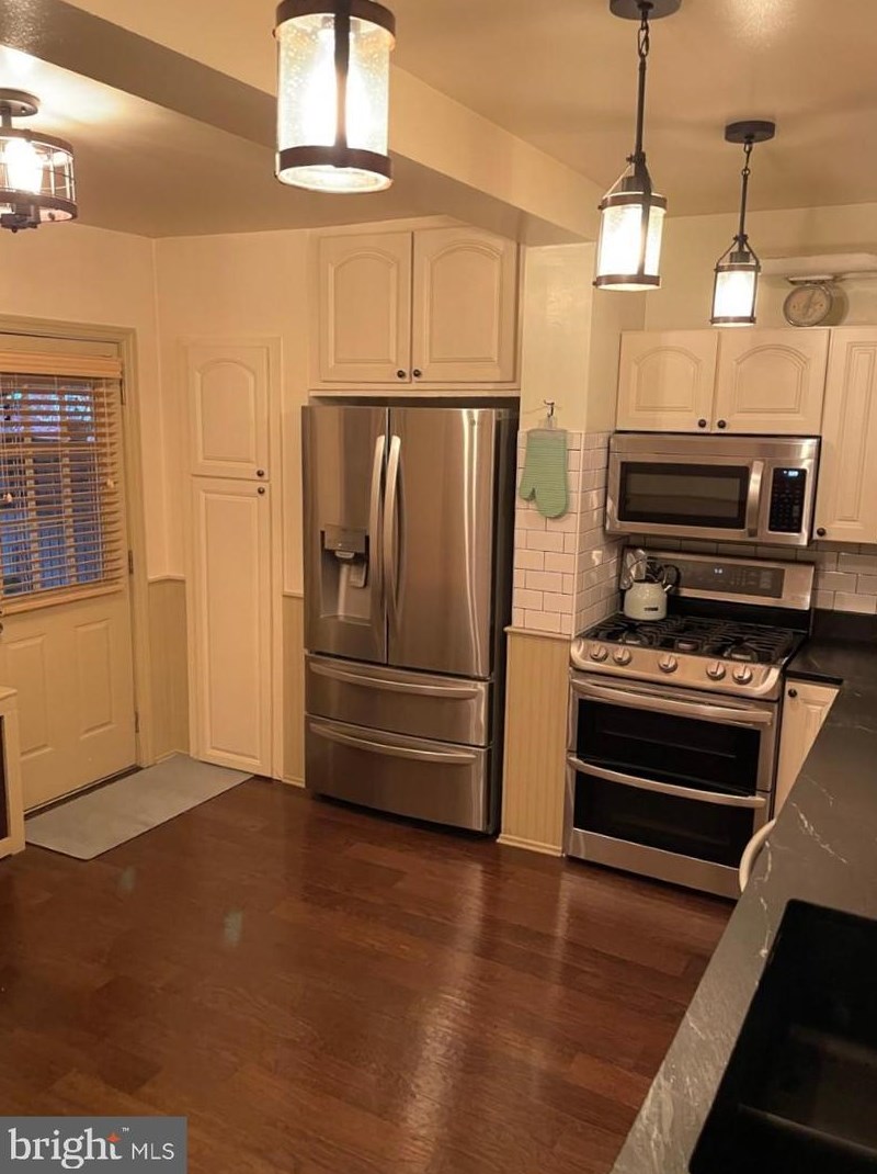 134 4 St, Emmaus PA 18049-2731 exterior