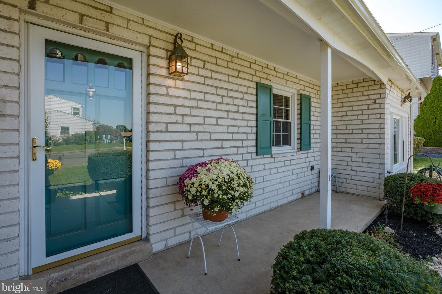 1620 Wood St, Emmaus PA  18049-3322 exterior