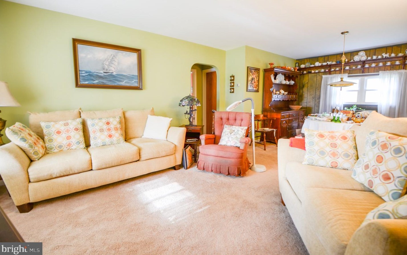 3355 Woodlea Rd, Orefield, PA 18069