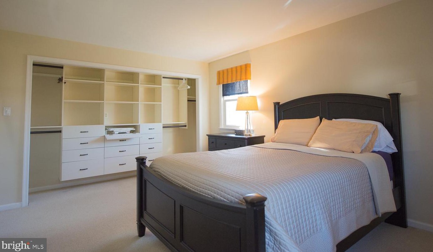 1015 7 St, Emmaus PA 18049-1607 exterior