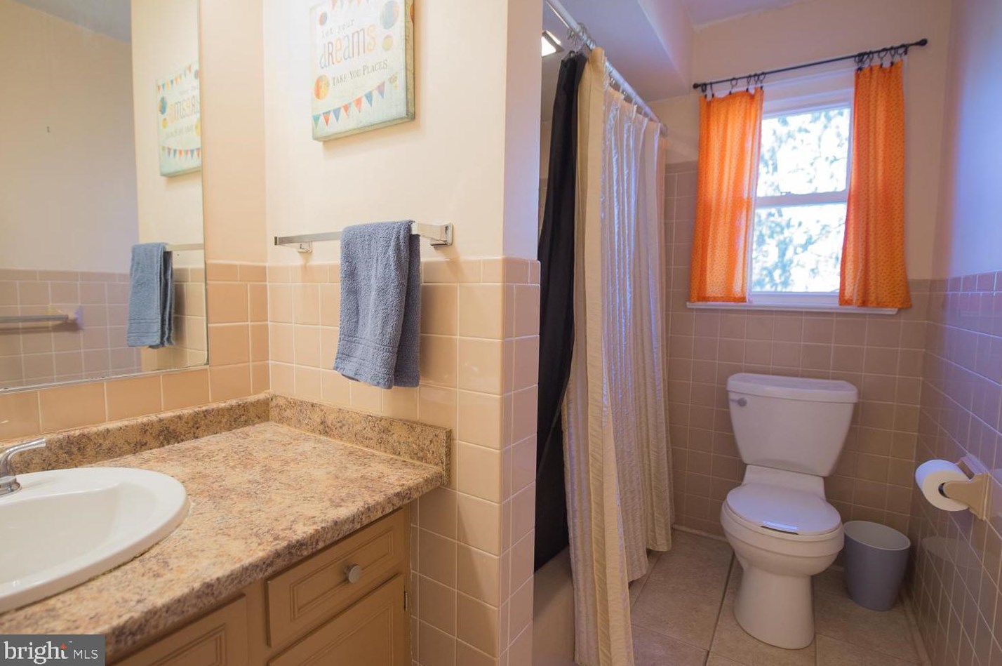 1015 7 St, Emmaus PA 18049-1607 exterior