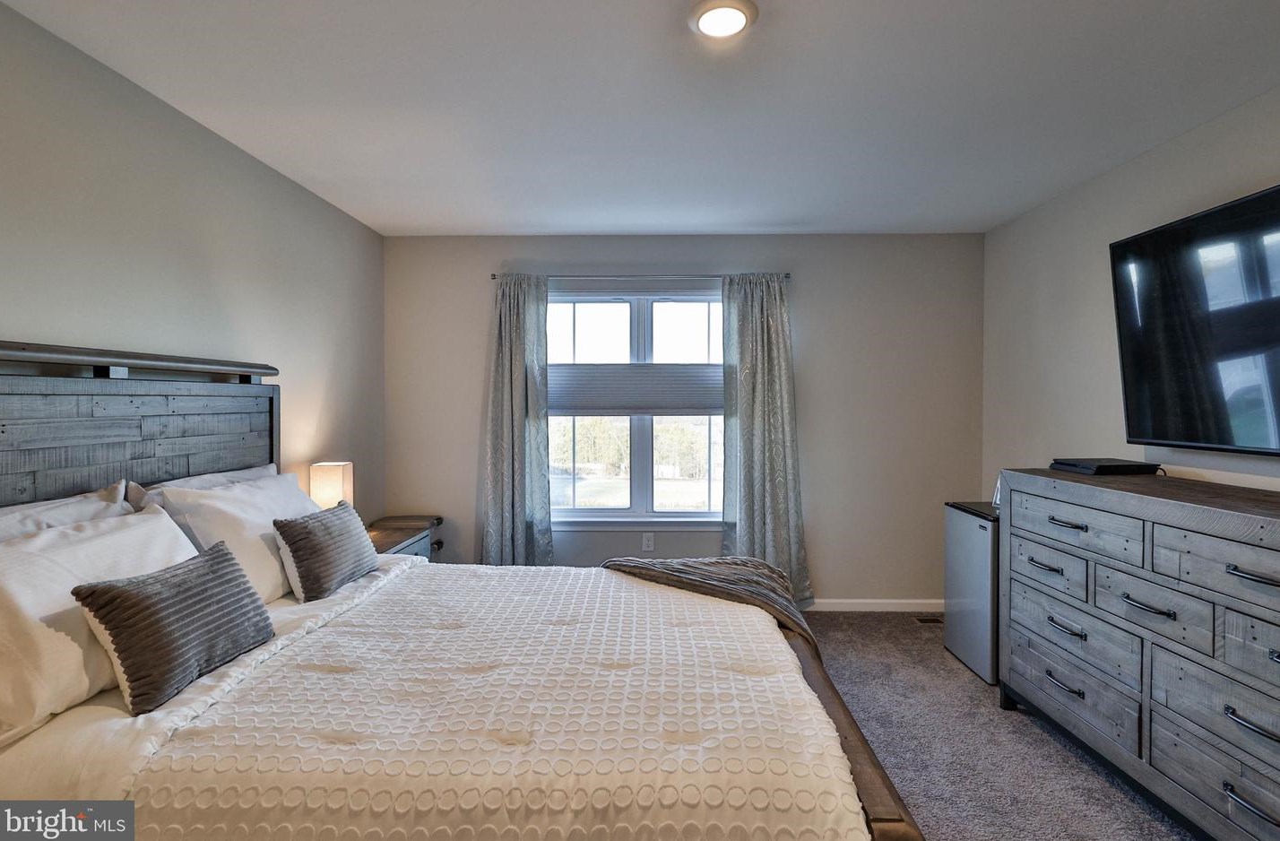 1279 Tilghman St, Emmaus PA  18049-3530 exterior