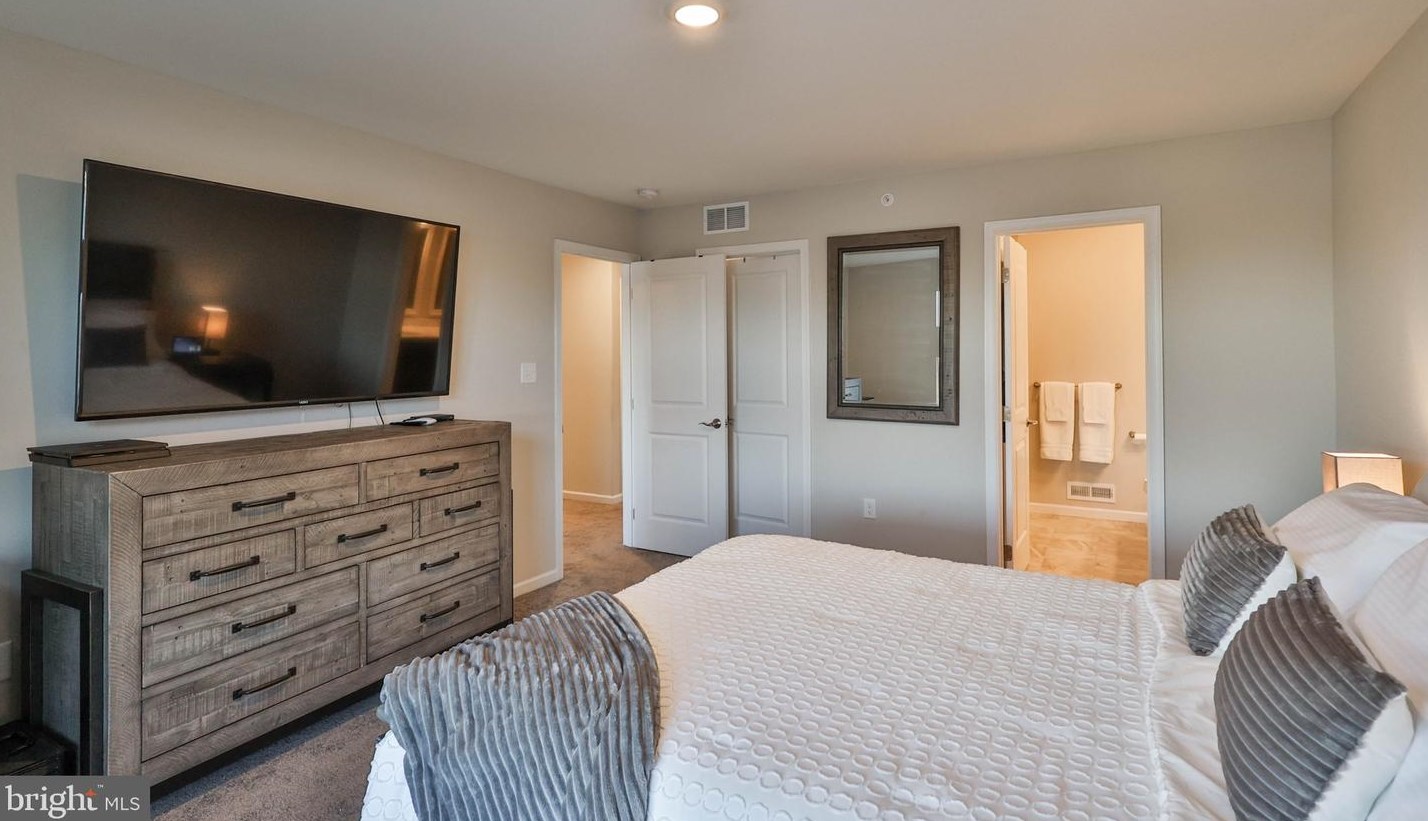 1279 Tilghman St, Emmaus PA  18049-3530 exterior