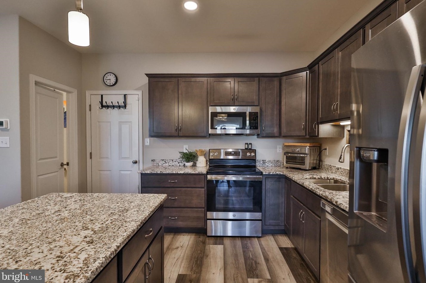 1279 Tilghman St, Emmaus PA  18049-3530 exterior