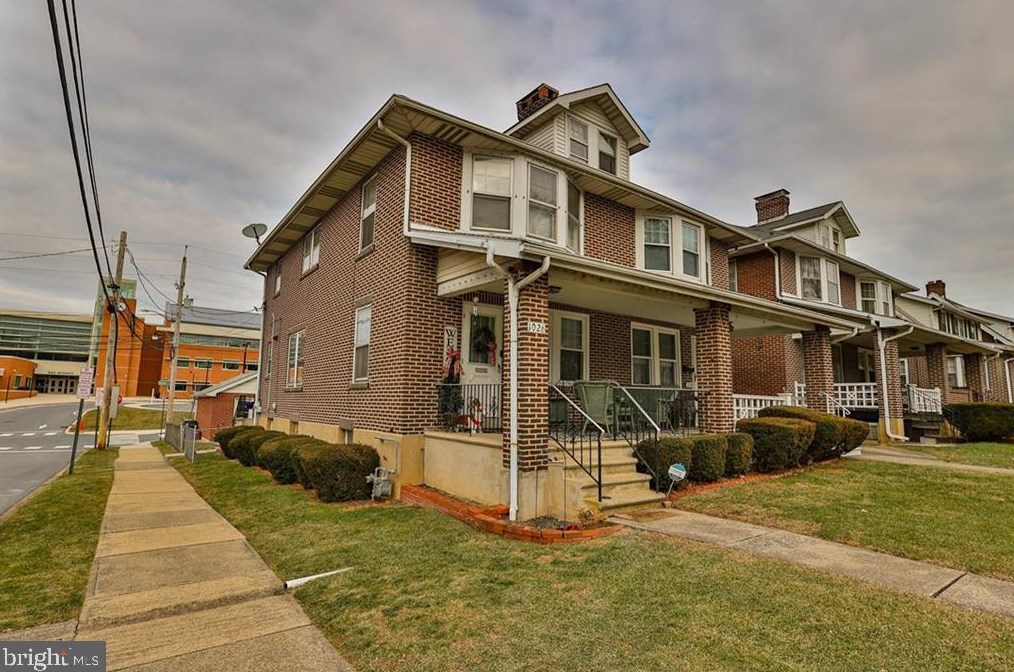 1026 Union Blvd, Bethlehem, PA 18018-3526