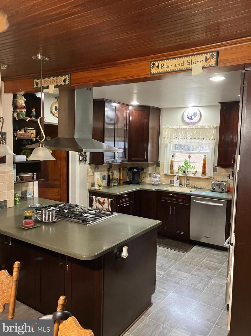 5543 Fritzinger Rd, Germansville, PA 18053
