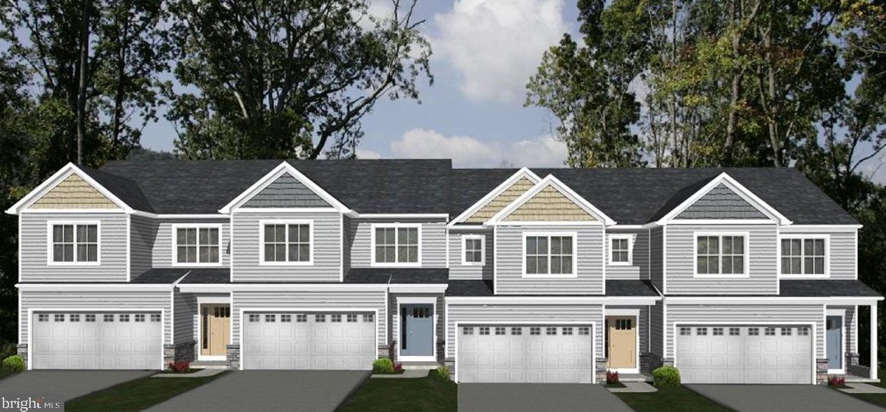 1346 Tilghman St, Emmaus, PA 18049-3530