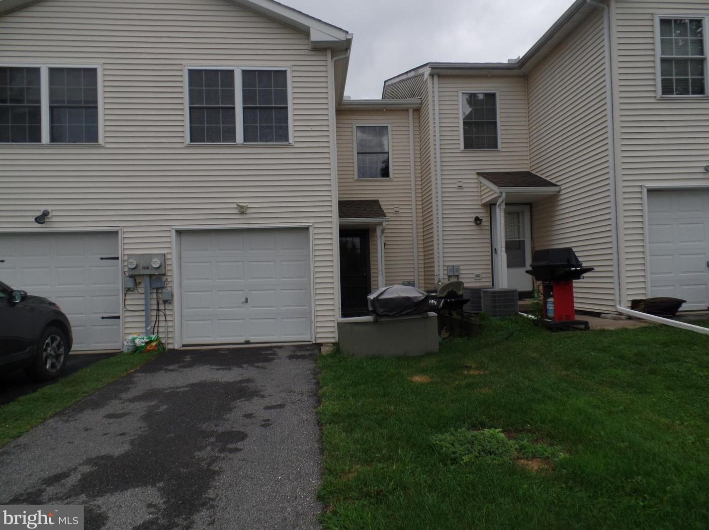 122 5 St, Emmaus PA 18049-2410 exterior