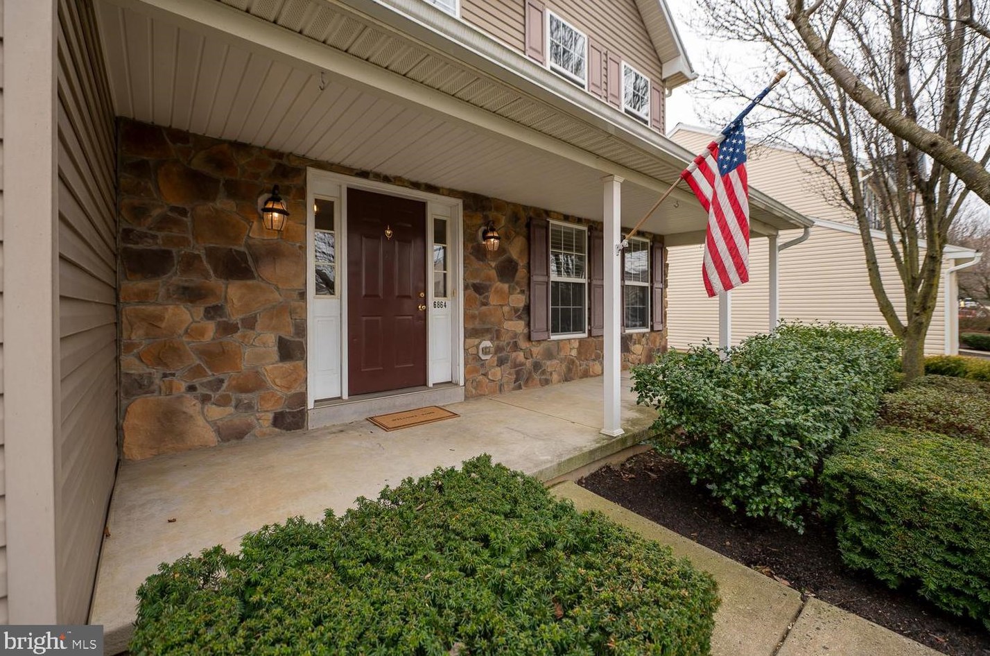 6864 Scenic View Dr, Macungie, PA 18062