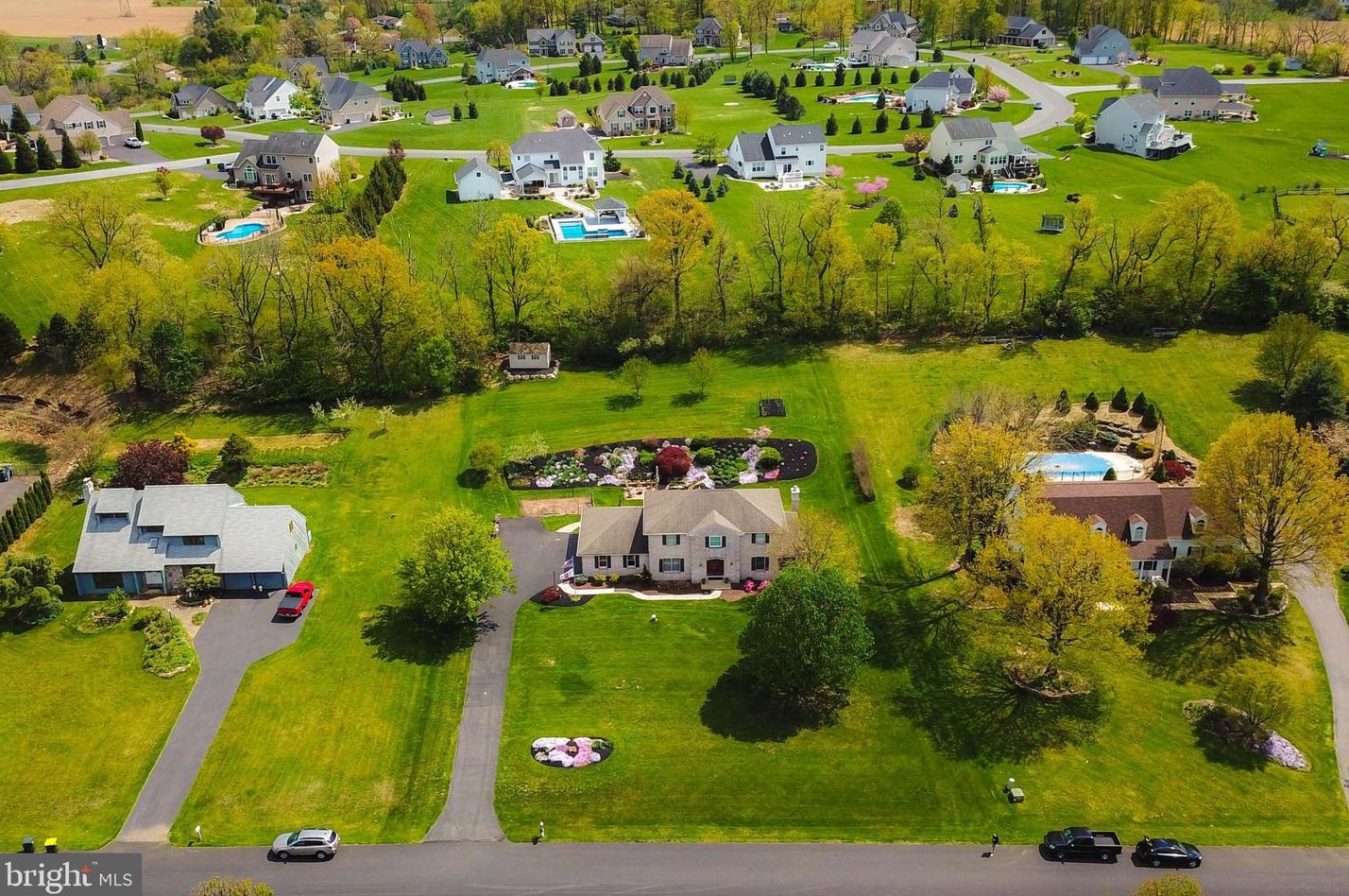 2240 Meadow Brook Dr, Schnecksville, PA 18078