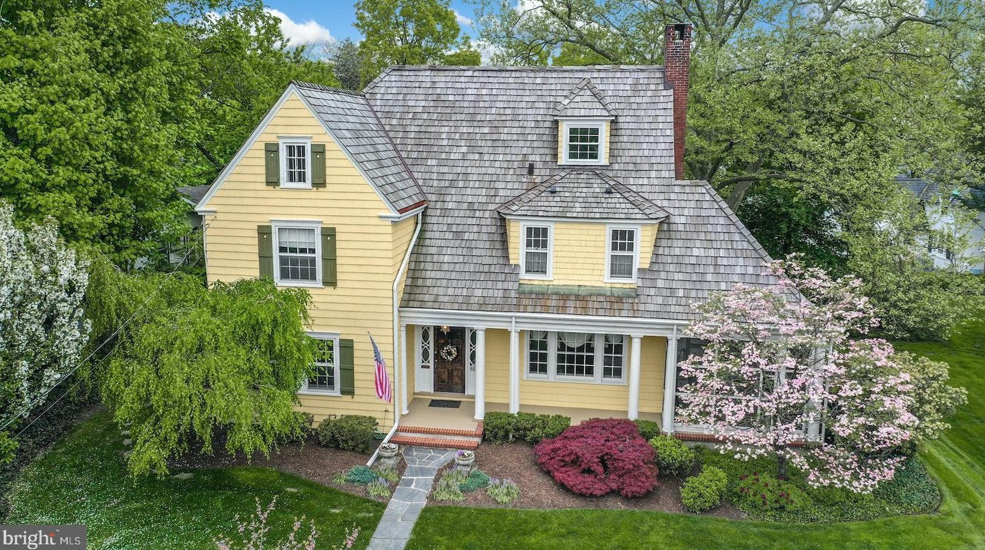 827 Beverly Ave, Bethlehem, PA 18018-3203