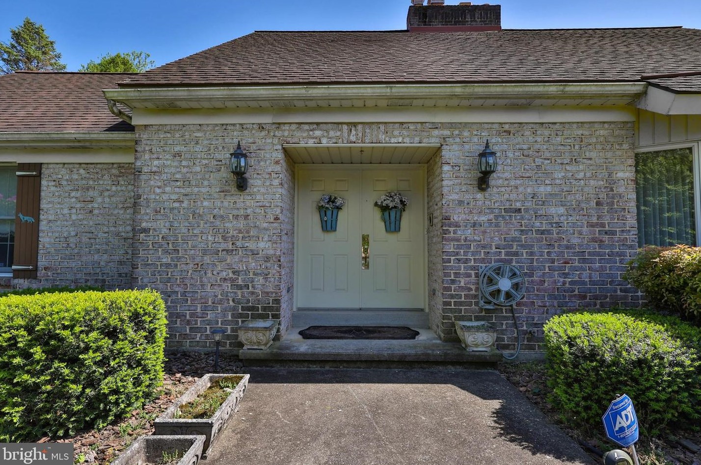4034 Huckleberry Rd, Allentown, PA 18104-9790