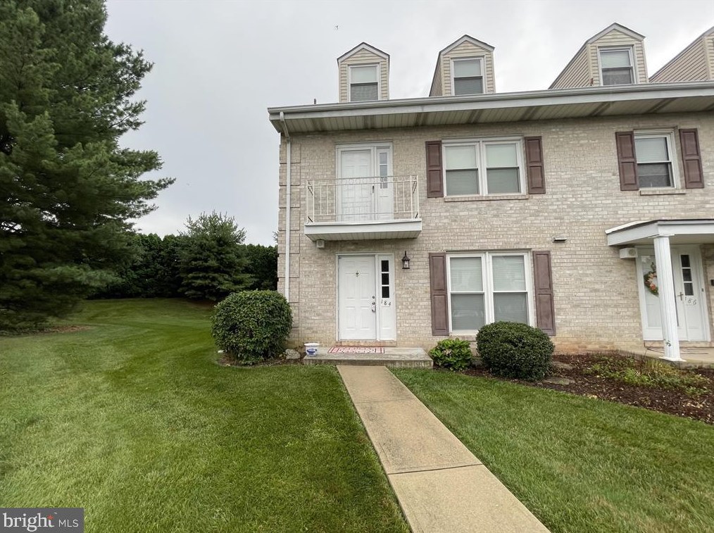 184 Springhouse Rd, Allentown, PA 18104-4508