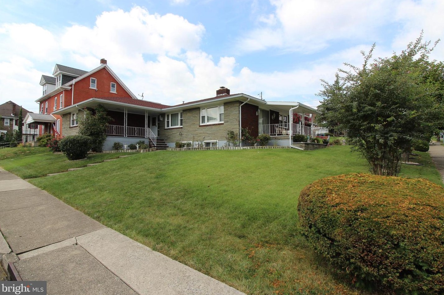 706 Leibert St, Bethlehem, PA 18018-5111