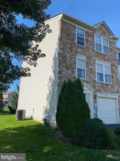 1051 Sparrow Way, Breinigsville, PA 18031