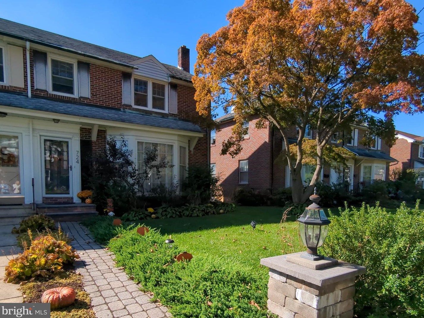 724 Muhlenberg St, Allentown, PA 18104-3938