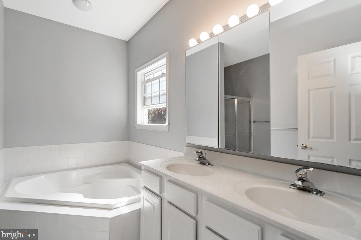 2781 Terrwood Dr, Macungie PA  18062-8490 exterior