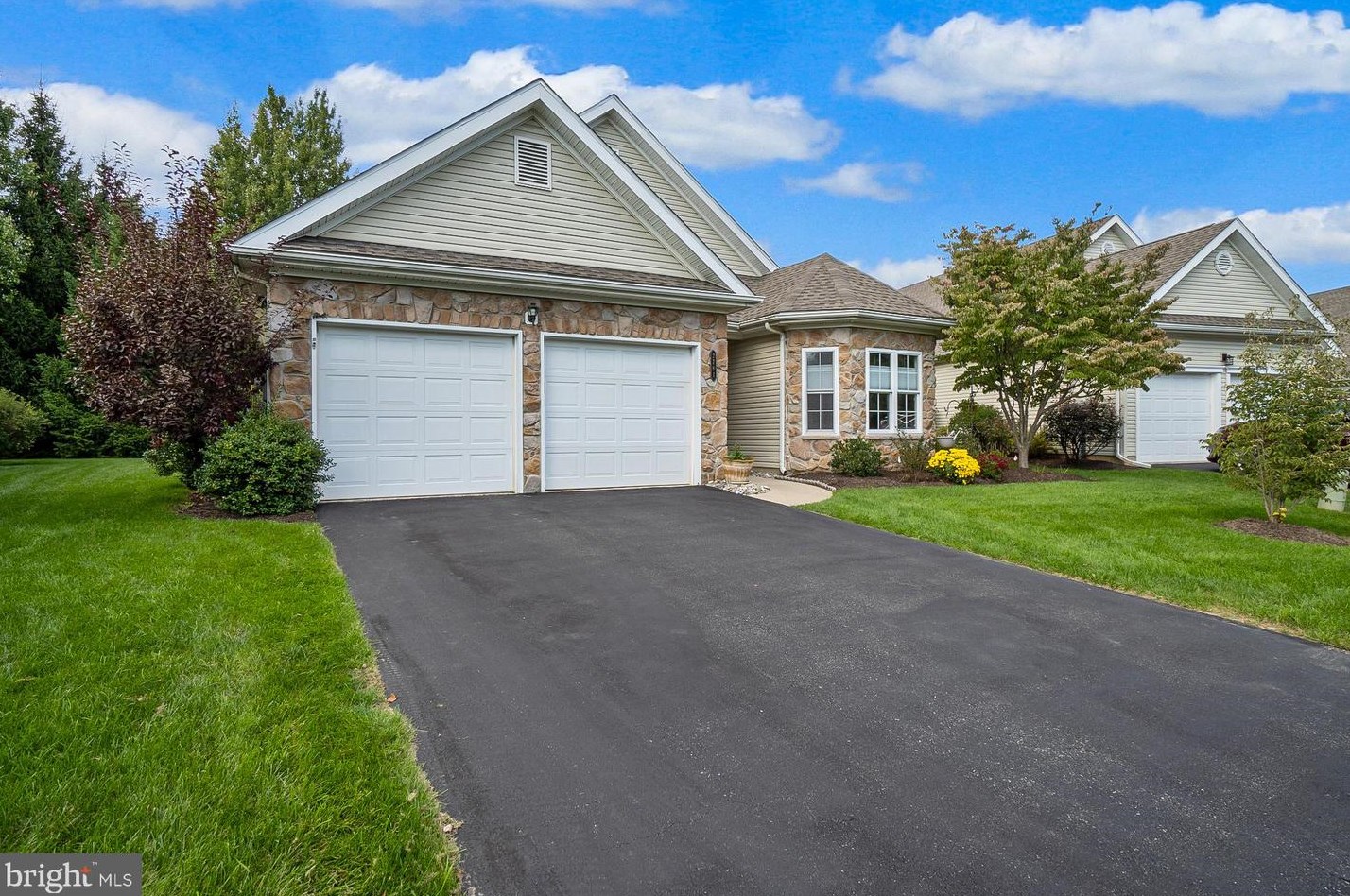 2781 Terrwood Dr, Macungie PA  18062-8490 exterior