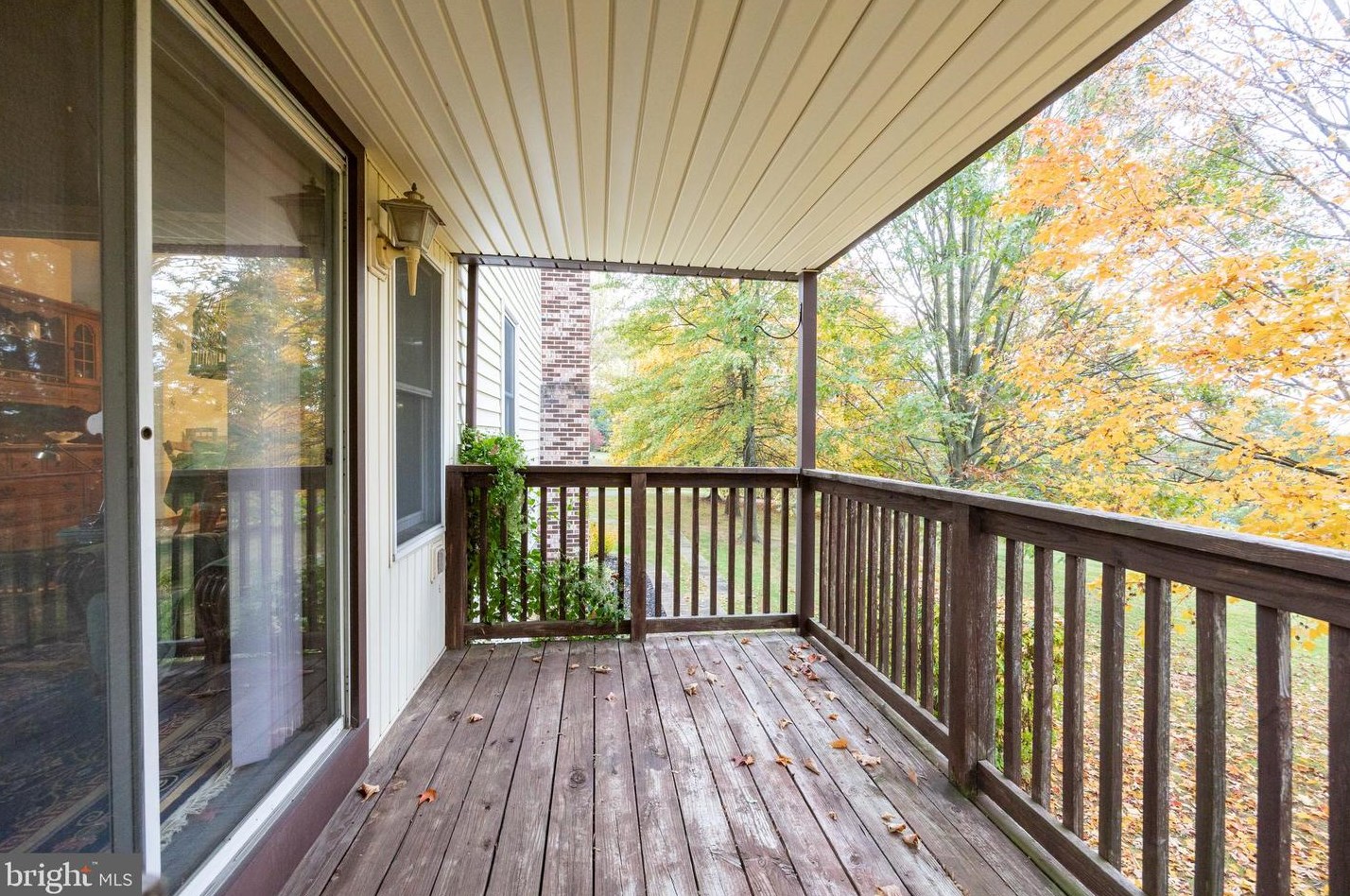 9115 Gackenbach Rd, Steinsville PA  19529-9022 exterior