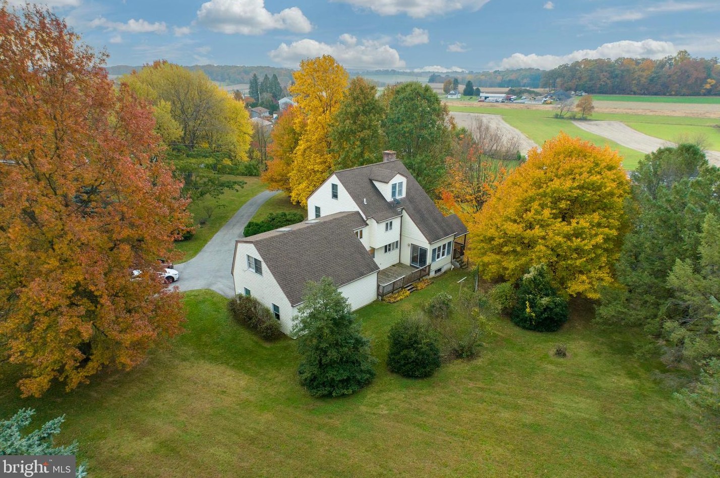 9115 Gackenbach Rd, Steinsville PA  19529-9022 exterior