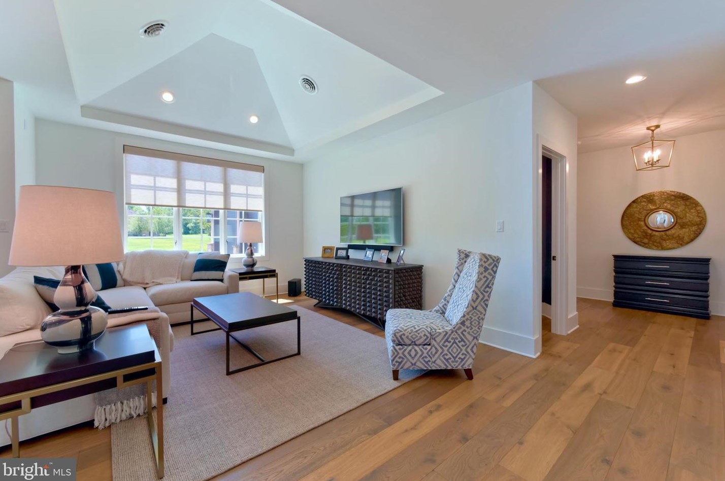 2747 Avenue Du Vlg, Bethlehem PA  18015-9117 exterior