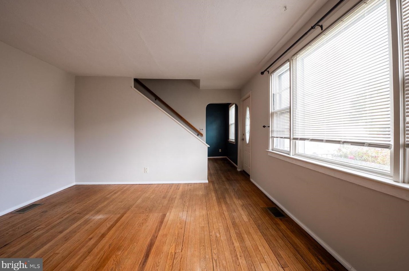 19 Elm St, Emmaus, PA 18049-2911