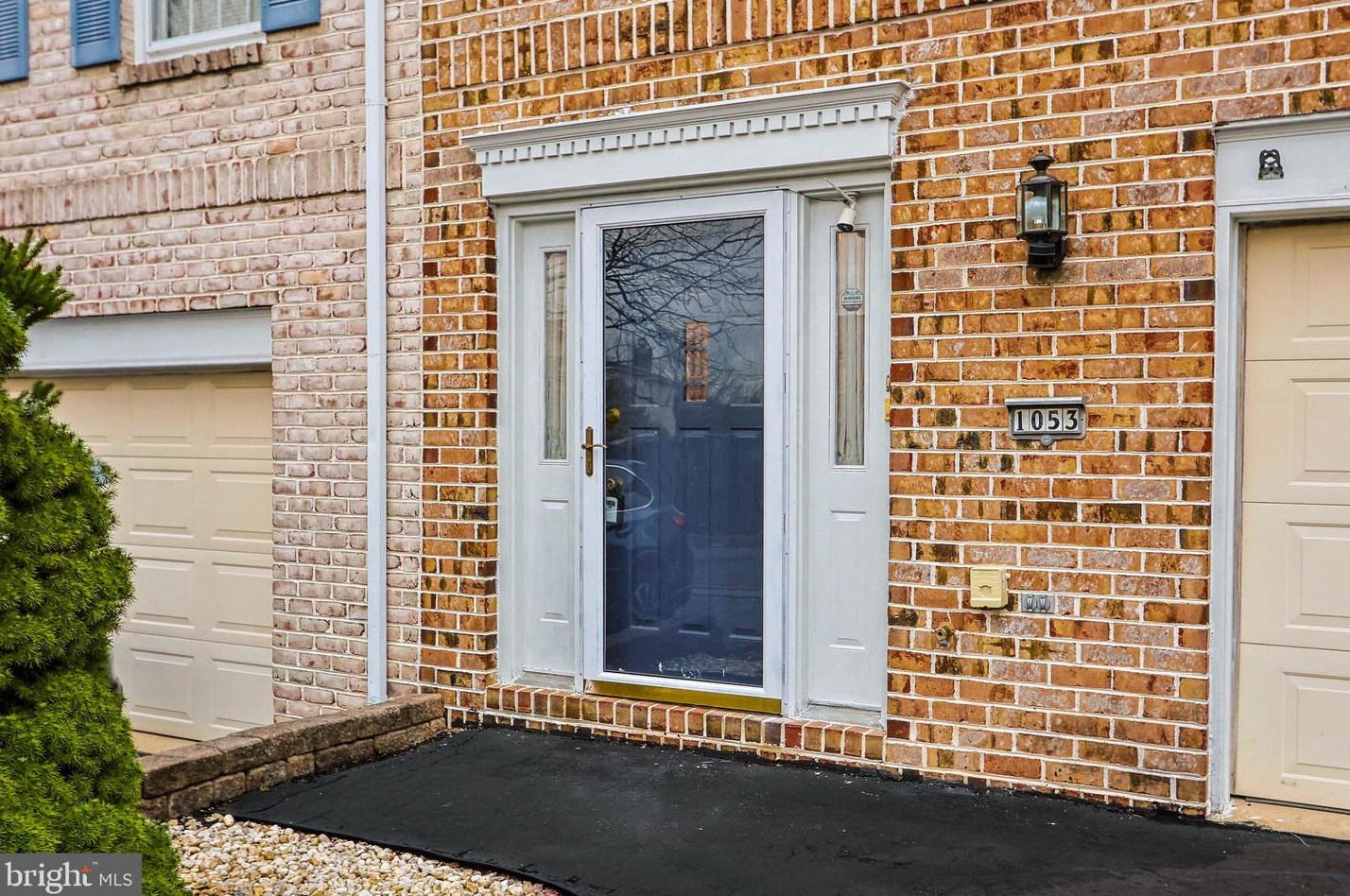 1053 Barnside Rd, Allentown, PA 18103-6072