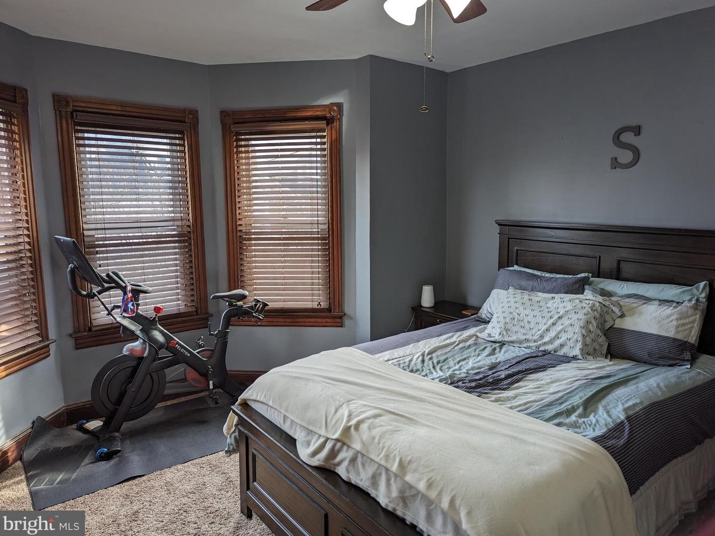 1029 Seneca St, Bethlehem PA 18015-4129 exterior