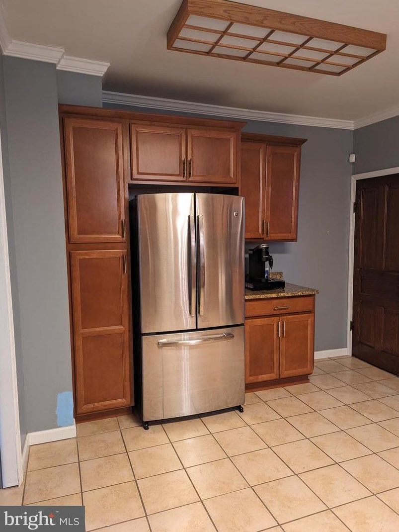 1029 Seneca St, Bethlehem PA 18015-4129 exterior