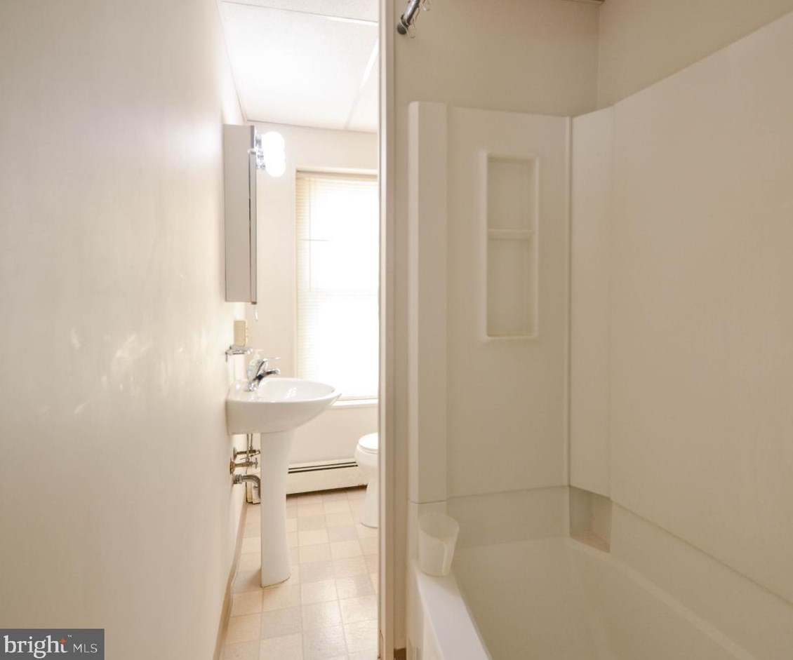 33 5 St, Emmaus PA 18049-4537 exterior