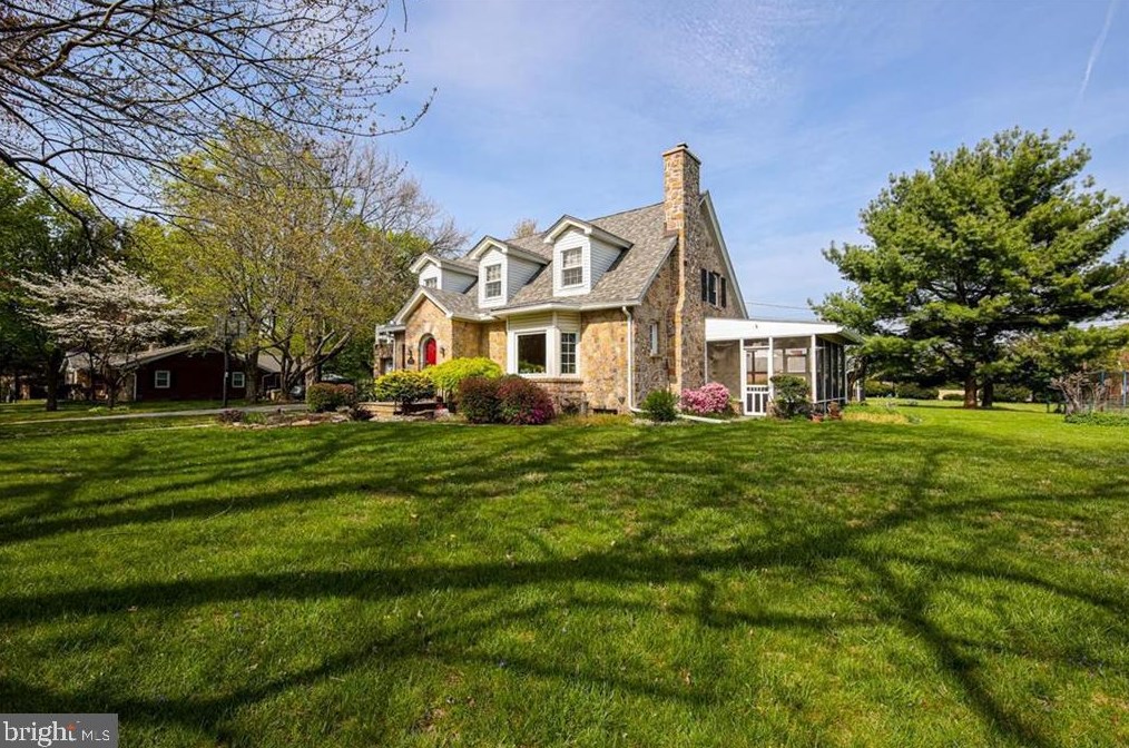 1521 26th St, Allentown, PA 18104-1825
