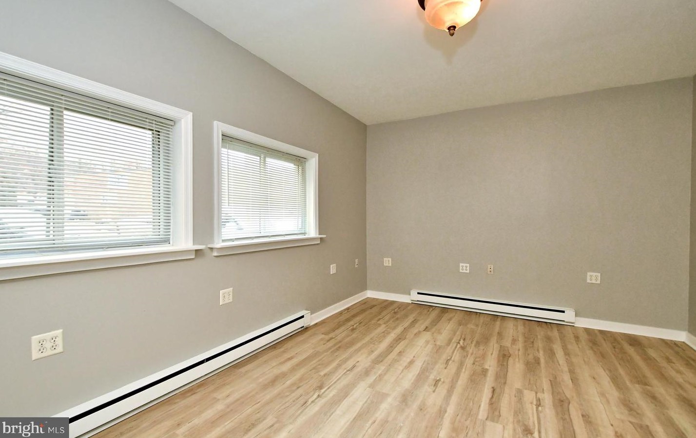 215 Franklin St, Alburtis PA 18011-5008 exterior