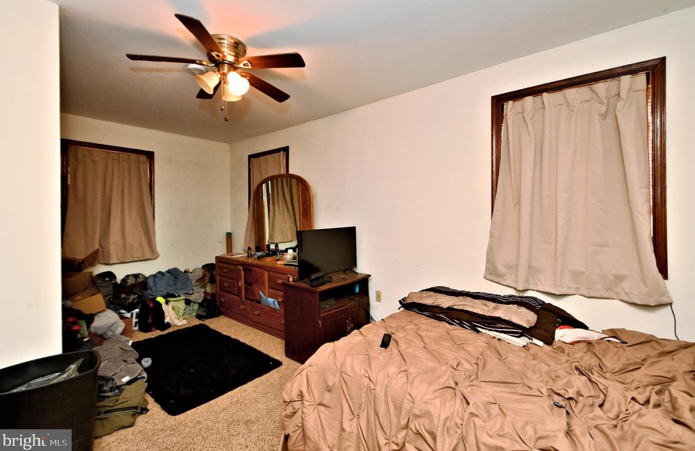 215 Franklin St, Alburtis PA 18011-5008 exterior