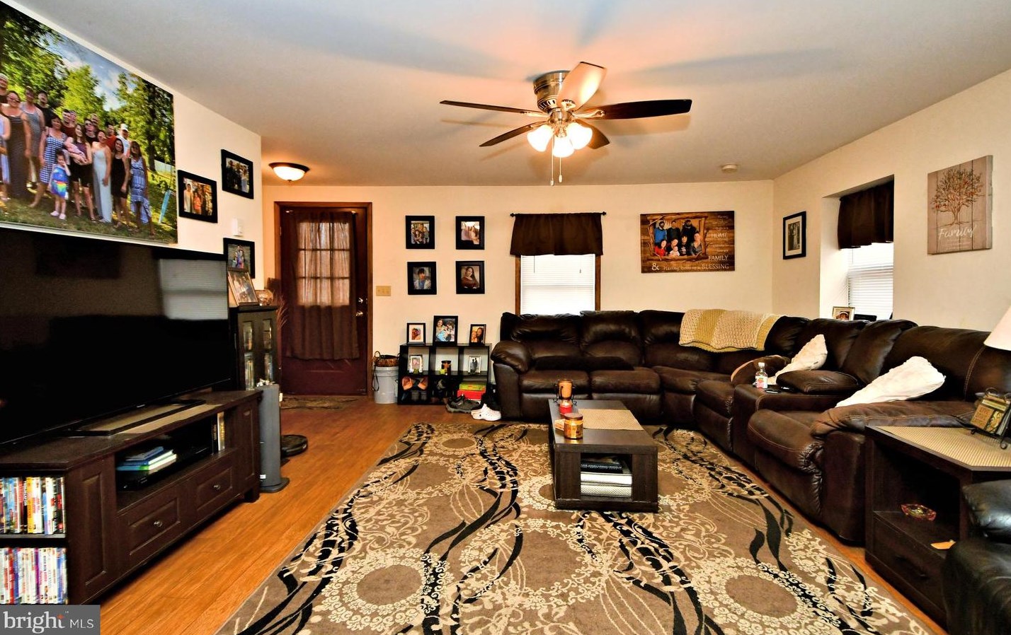 215 Franklin St, Alburtis PA 18011-5008 exterior