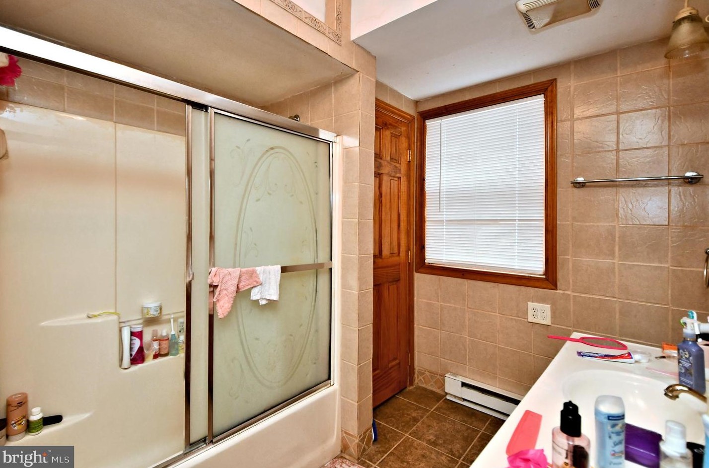 215 Franklin St, Alburtis PA 18011-5008 exterior