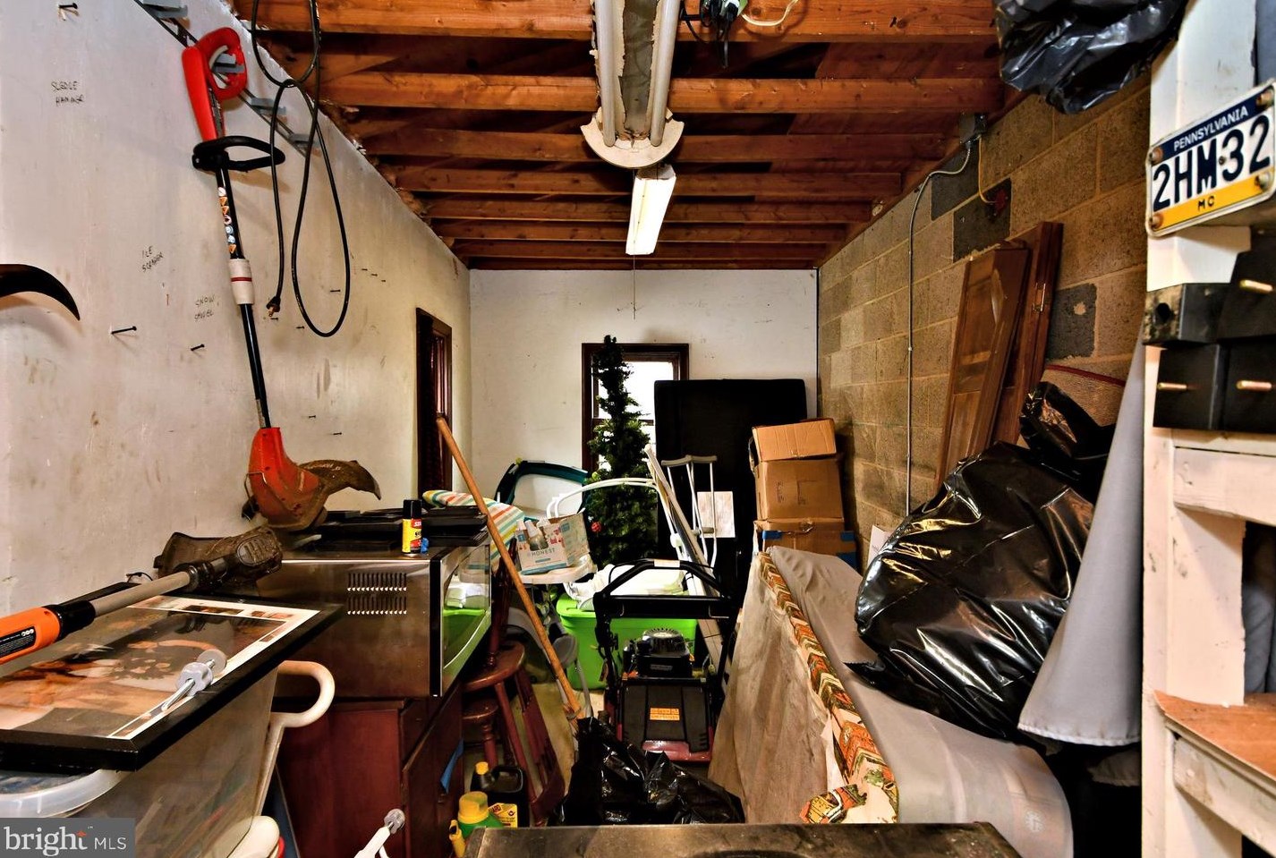 215 Franklin St, Alburtis PA 18011-5008 exterior