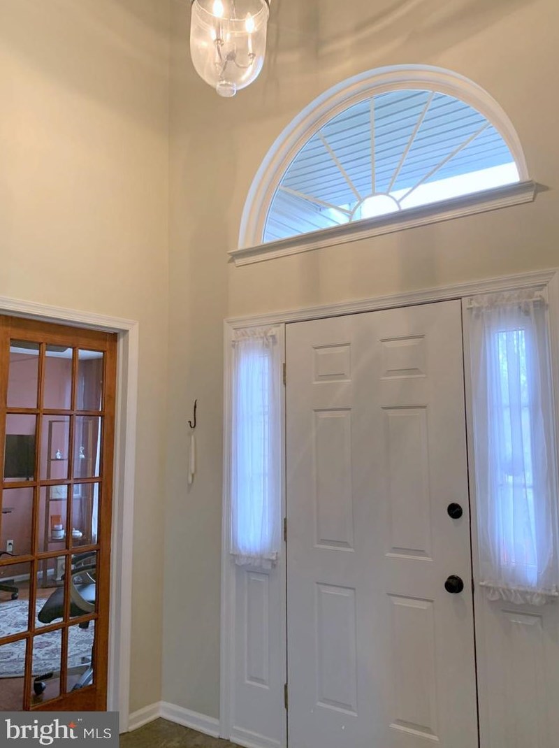 6091 Timberknoll Dr, Macungie, PA 18062-8883
