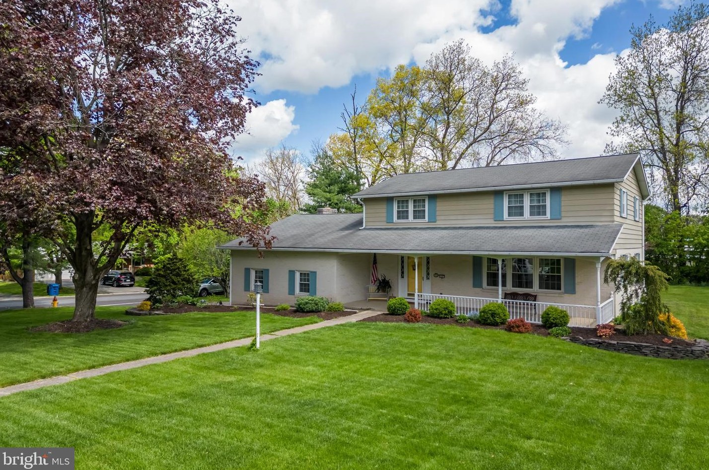 5097 Fairlawn Rd, Center Valley, PA 18034