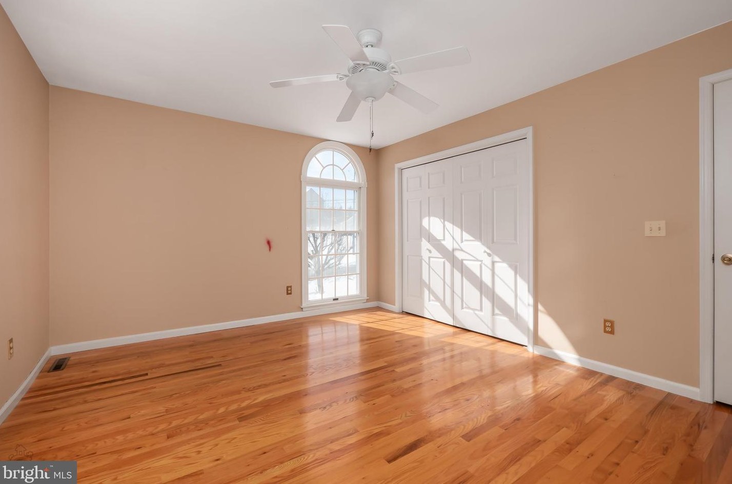 4139 Hickory Rd, Schnecksville PA  18078-2454 exterior