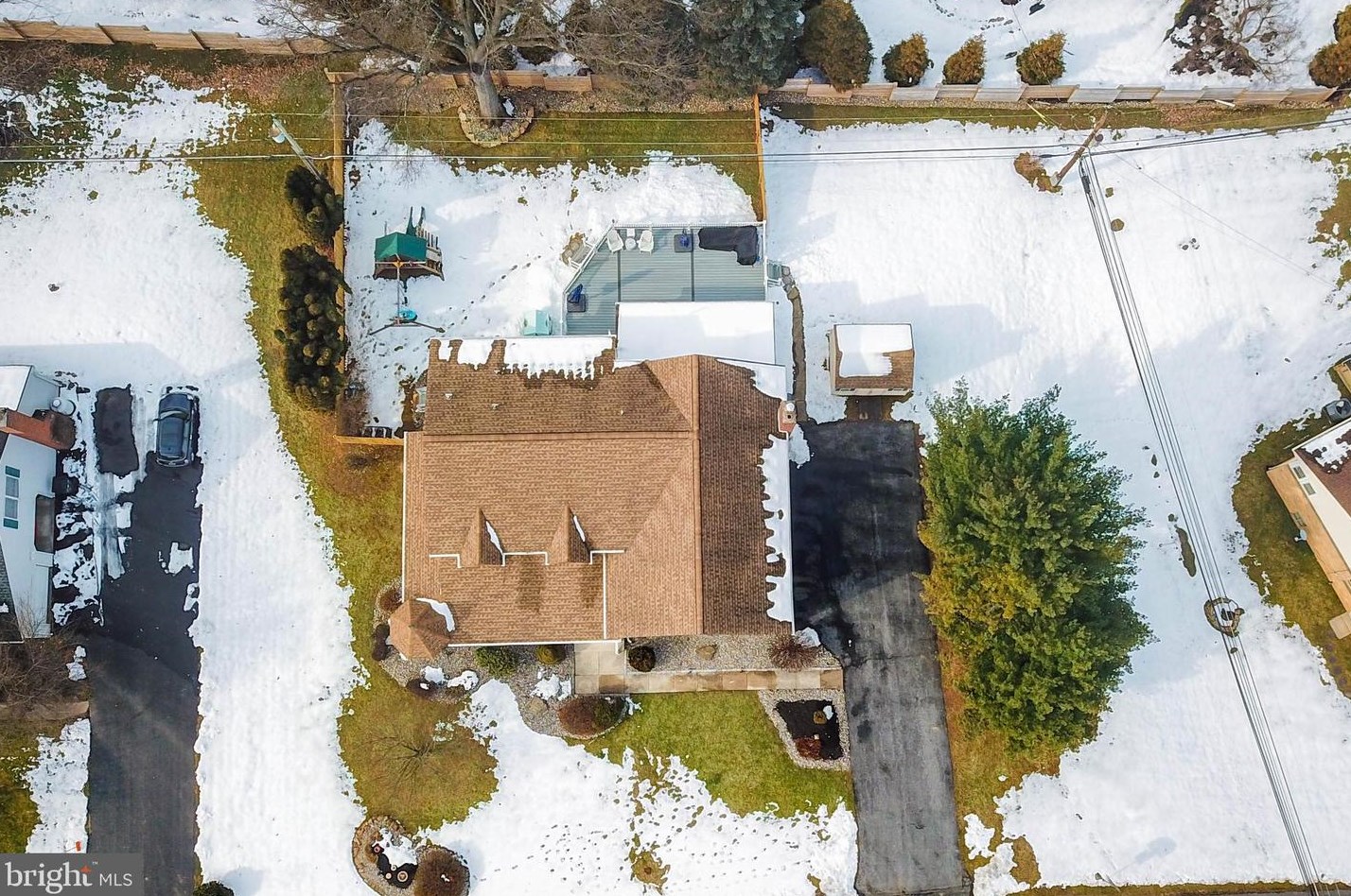 5934 Holiday Dr, Allentown PA  18104-9436 exterior