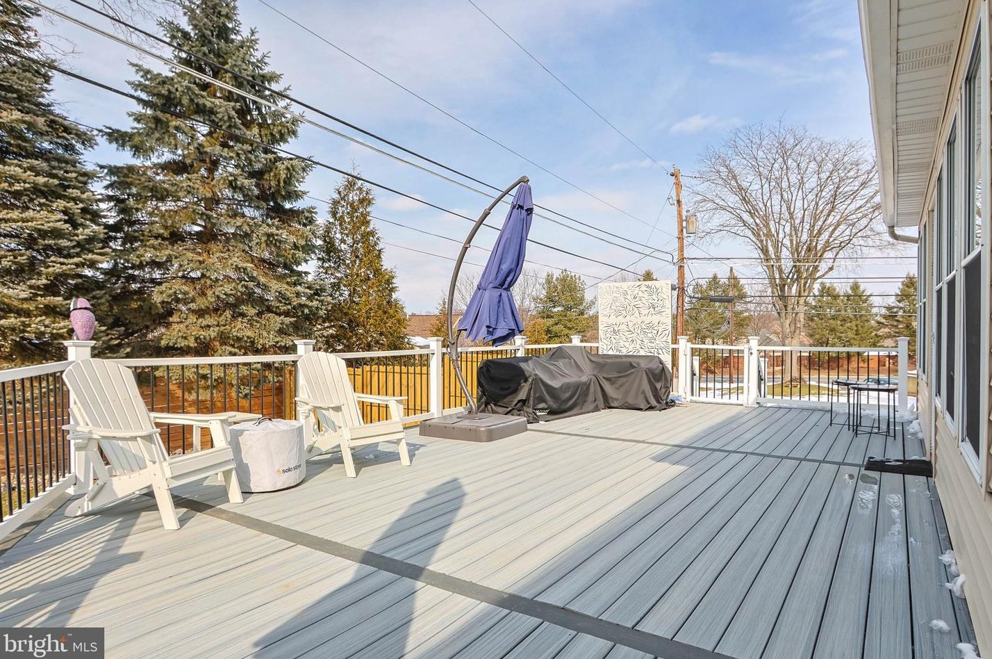 5934 Holiday Dr, Allentown PA  18104-9436 exterior