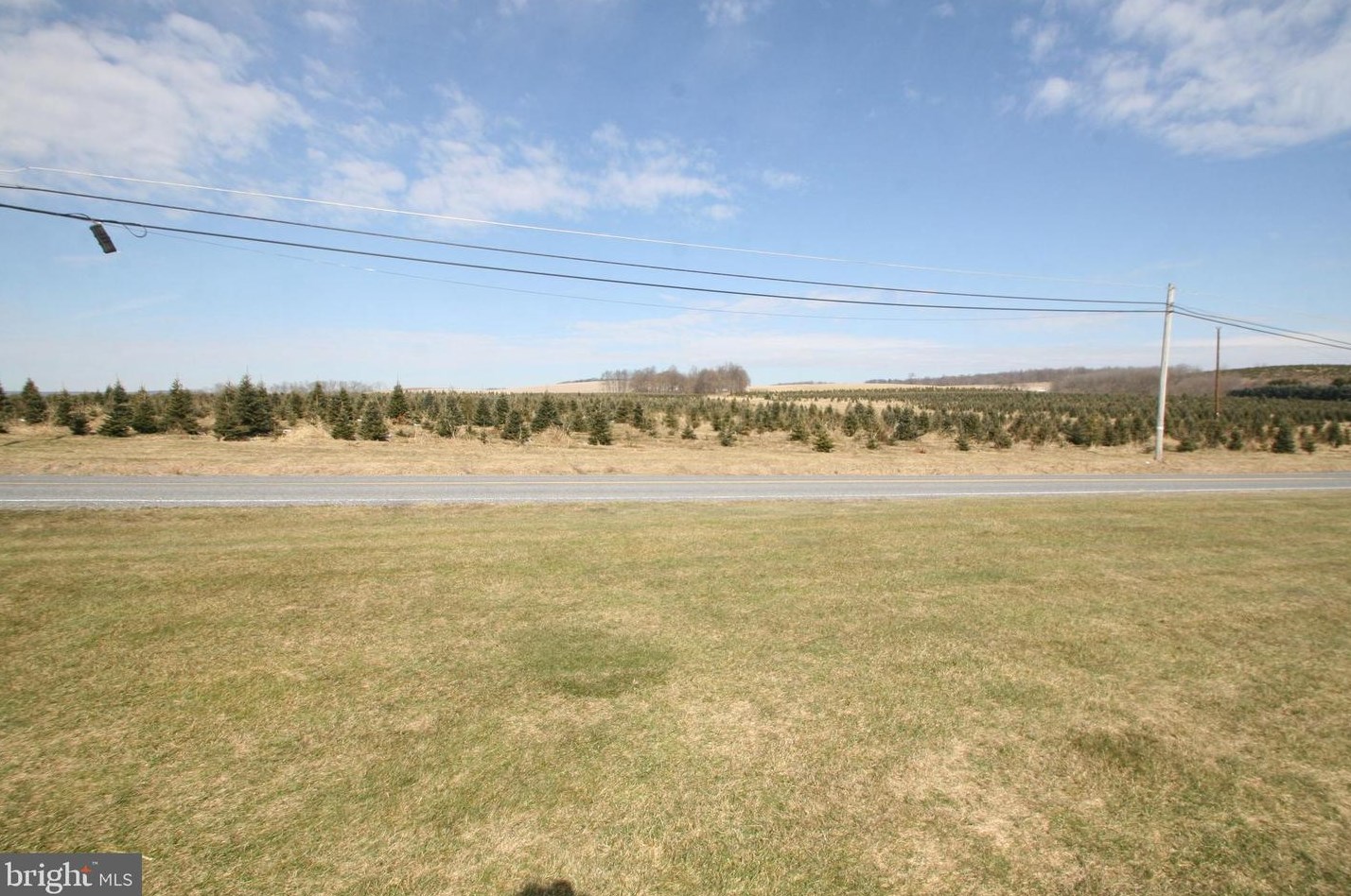 4686 Park Ave, Slatington, PA 18080